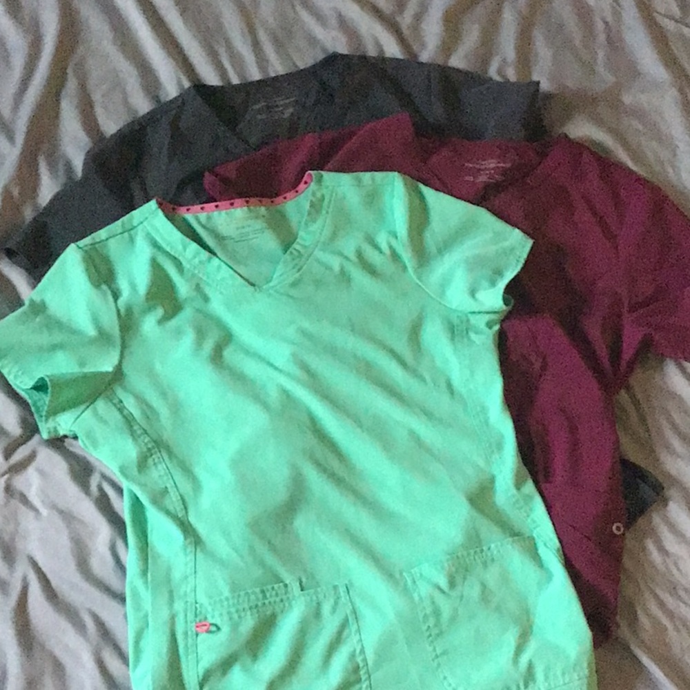 Women’s medium scrub tops